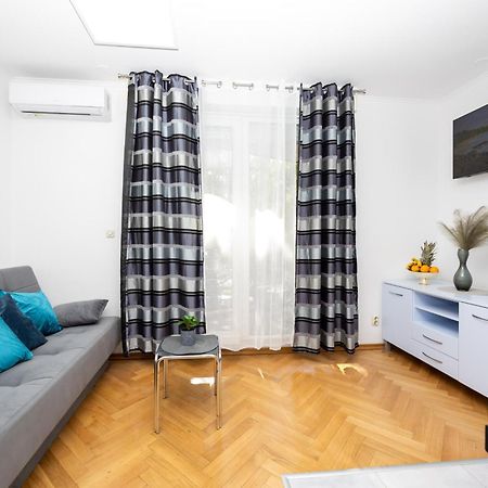 Apartment Paolo By The Beach Znjan Split Zewnętrze zdjęcie