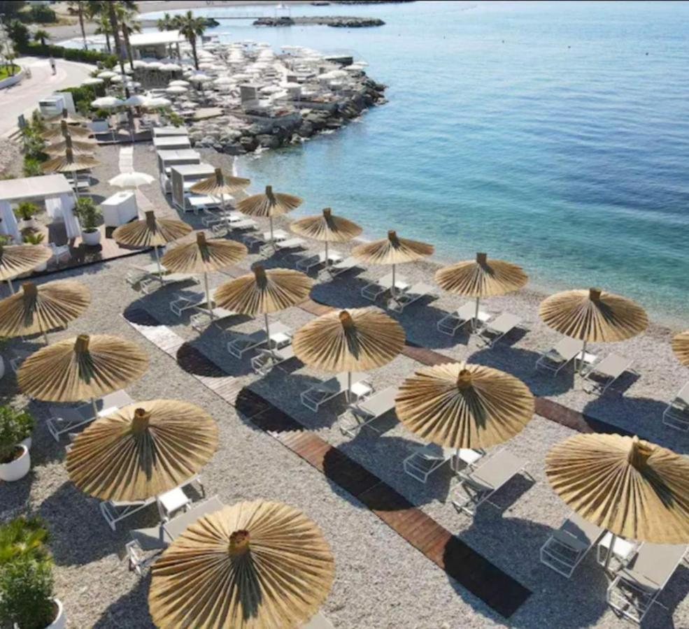 Apartment Paolo By The Beach Znjan Split Zewnętrze zdjęcie