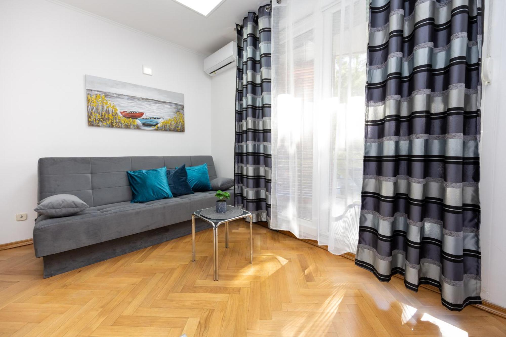 Apartment Paolo By The Beach Znjan Split Zewnętrze zdjęcie