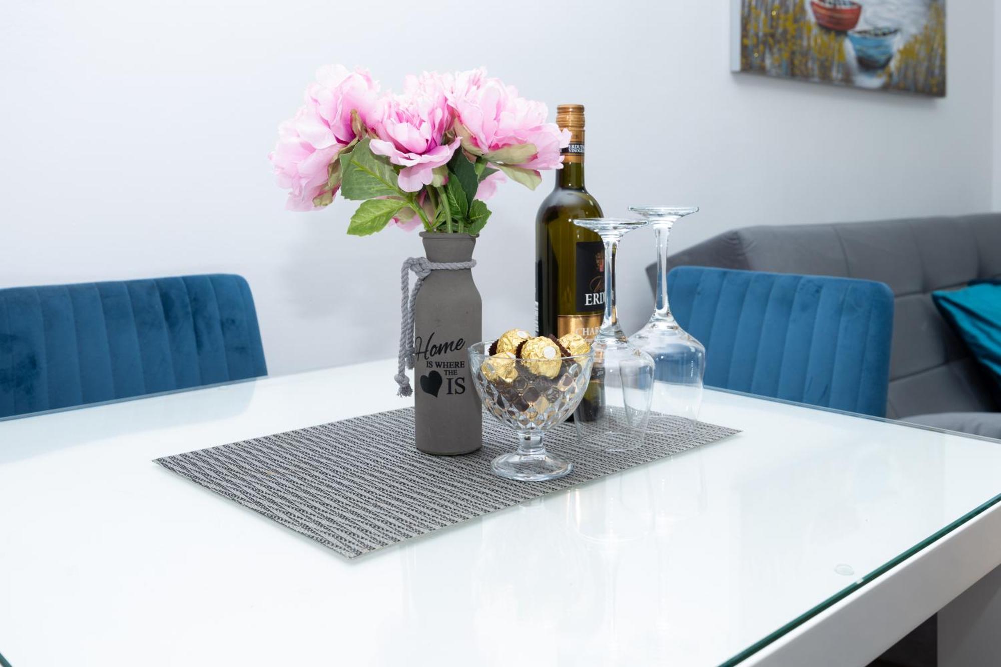 Apartment Paolo By The Beach Znjan Split Zewnętrze zdjęcie